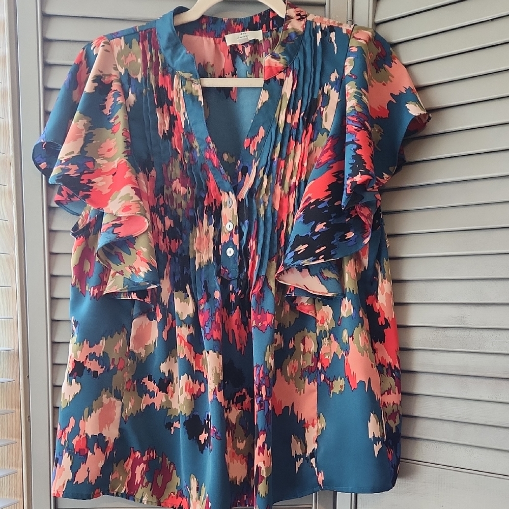 Entro Blouse Multi Color Ruffle Short Sleeve